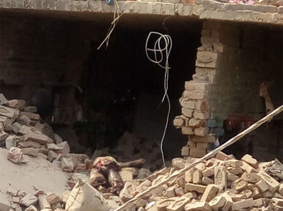 कानपुर: पटाखा फैक्ट्री में ब्लास्ट, एक की मौत, कई मकान ध्वस्त