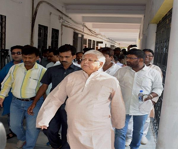 चारा घोटाला मामला: CBI अदालत में पेश हुए लालू