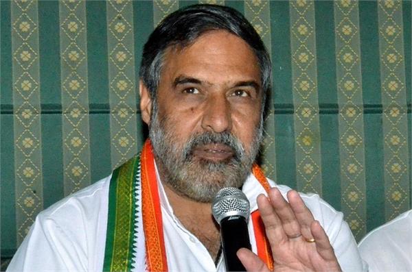 कांग्रेस का वार, कहा- झूठे आंकड़े देना मोदी सरकार की आदत