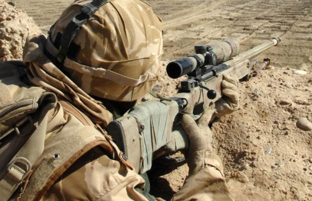 साढ़े तीन किलोमीटर दूर बैठे स्‍नाइपर ने उड़ा दिया आईएस आतंकी का सिर, बनाया वर्ल्‍ड रिकॉर्ड