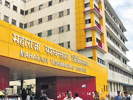 एमवाय अस्पताल में मुफ्त तो छोड़िए, सस्ती दवाइयां भी नहीं मिल रहीं