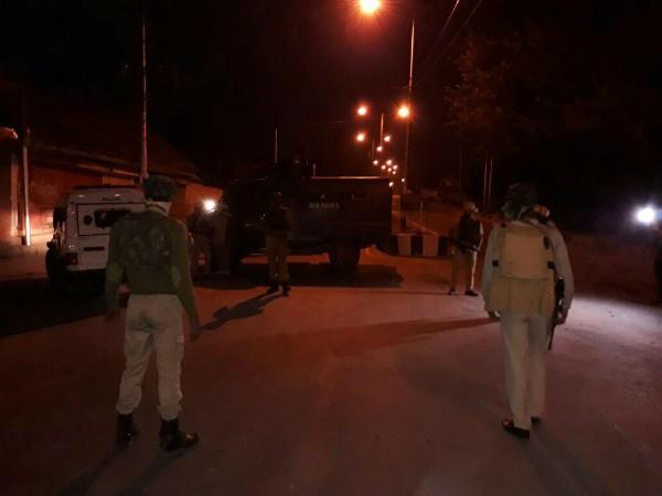 श्रीनगर हवाई अड्डे के पास BSF कैंप पर फिदायीन हमला