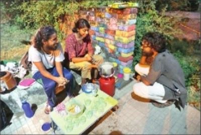 पाबंदी के बाद अब JNU में खुले 'गरिला ढाबे'