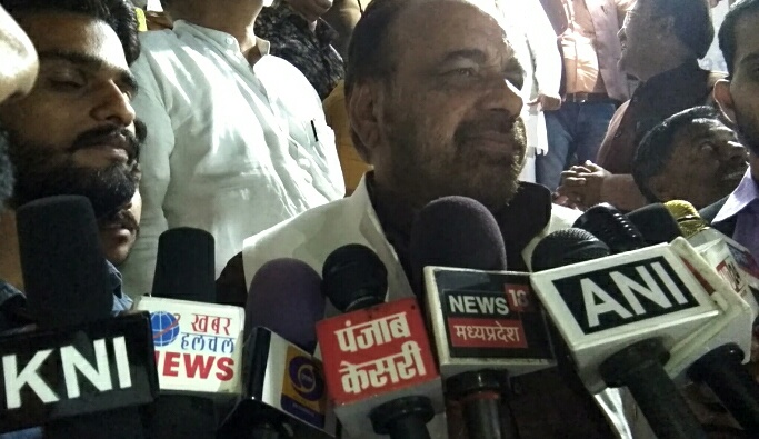 इस बार लोकसभा चुनाव देशभक्त औऱ गद्दारों के बीच है...नेता प्रतिपक्ष गोपाल भार्गव का बयान